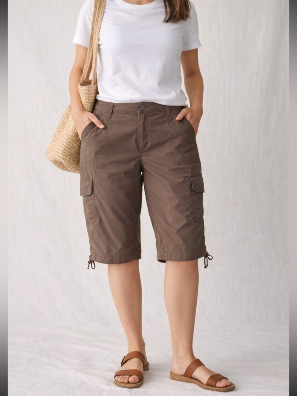 St John’s Bay Capri Pants Womens 12 Brown Cargo Mid Rise Utility Summer Casual
